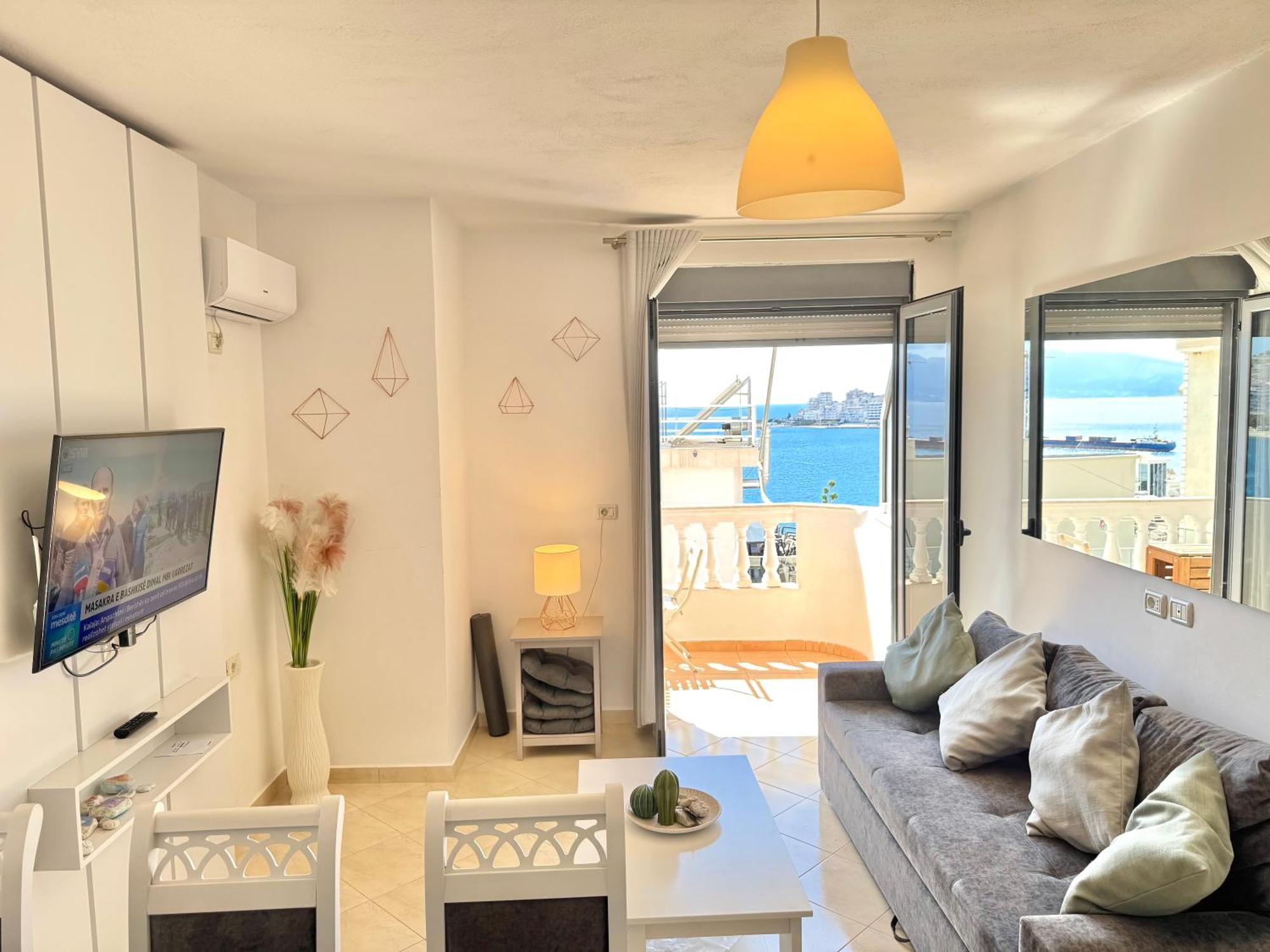 Sun & Sea Apartment Saranda Eksteriør billede