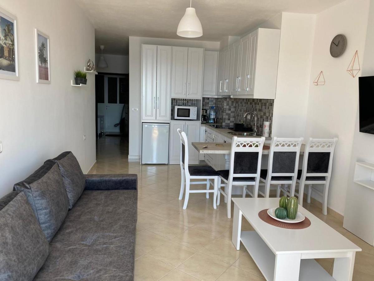 Sun & Sea Apartment Saranda Eksteriør billede